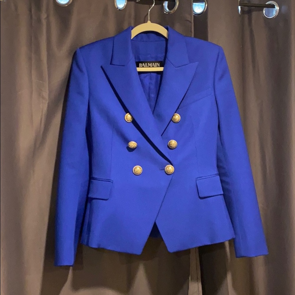 Like new Balmain Blazer Size 40!